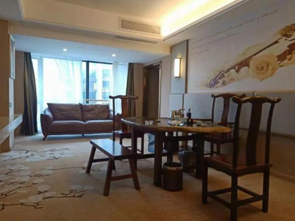 Vienna Hotel Fuzhou Changle Shouzhan Hangcheng Metro Station