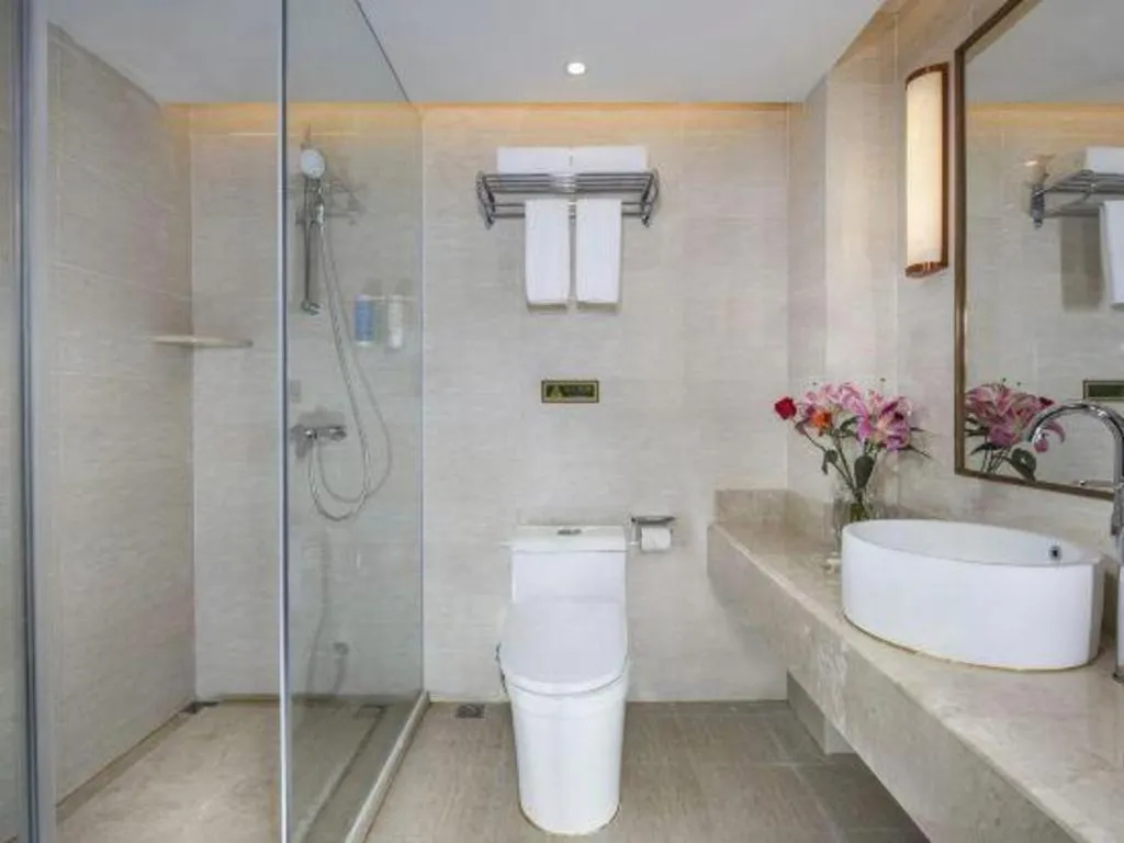 Vienna Hotel Fuzhou Changle Shouzhan Hangcheng Metro Station