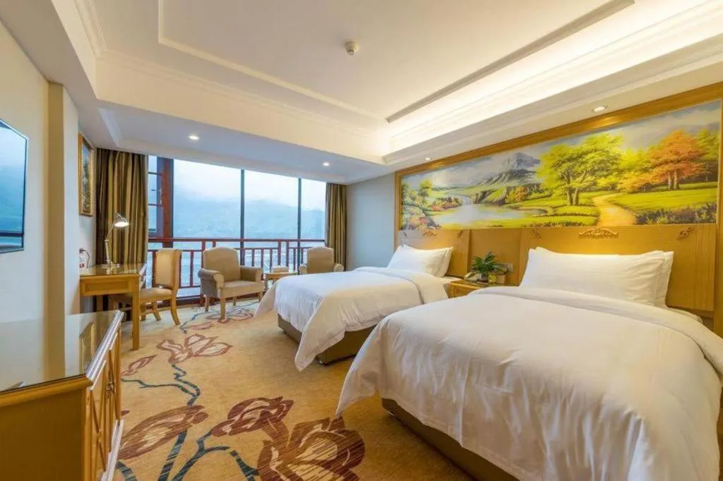 Bed in Vienna Hotel Guangxi Guilin Yongfu Station