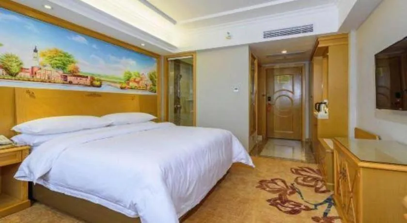 Bed in Vienna Hotel Guangxi Guilin Yongfu Station