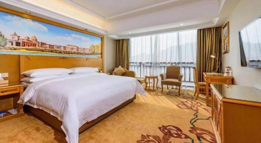 Bed in Vienna Hotel Guangxi Guilin Yongfu Station