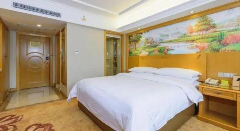 Bed in Vienna Hotel Guangxi Guilin Yongfu Station