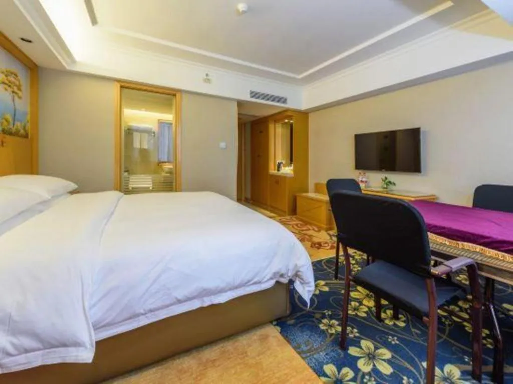 Bed in Vienna Hotel Guangxi Guilin Yongfu Station