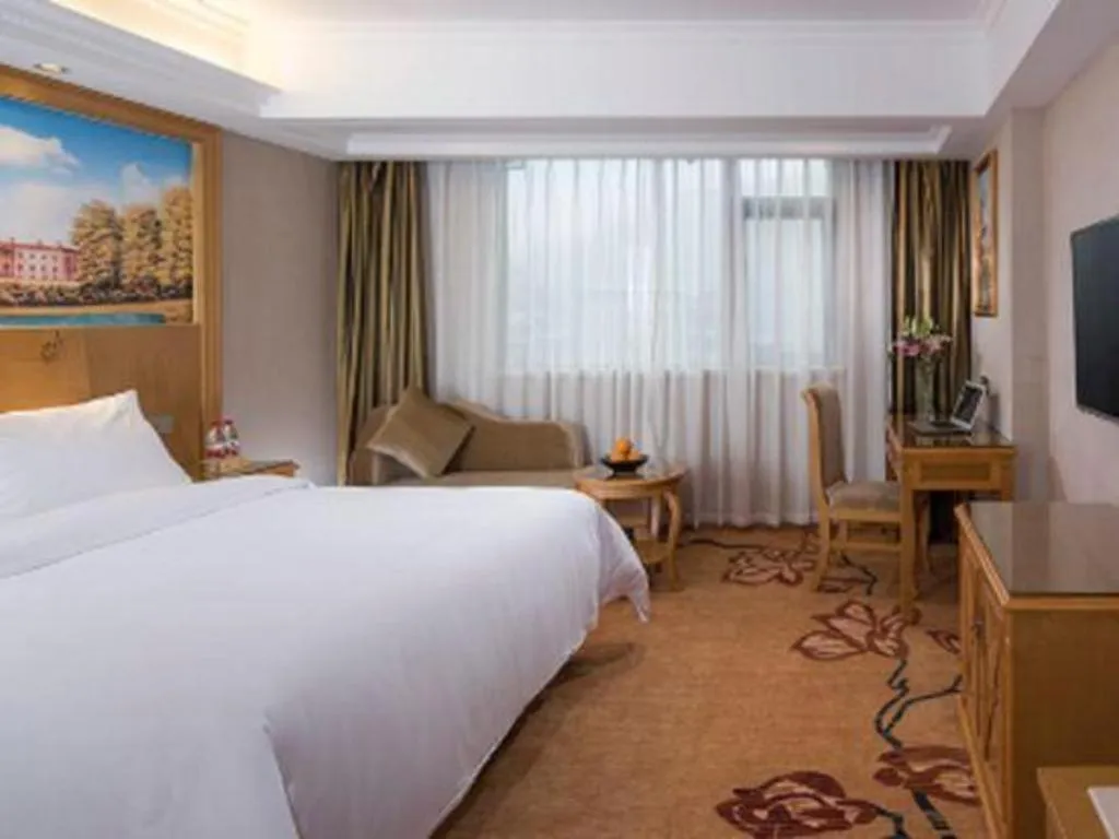 Bed in Vienna Hotel Guangxi Guilin Yongfu Station