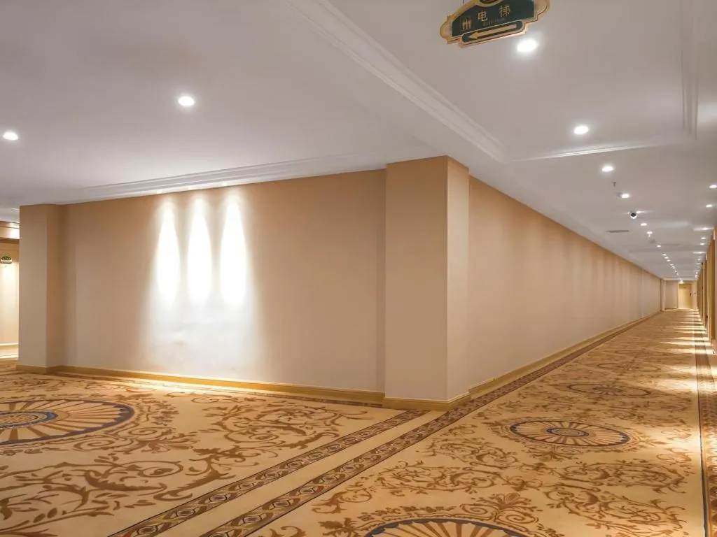 Vienna Hotel Shandong Dezhou Government Shopping Plaza