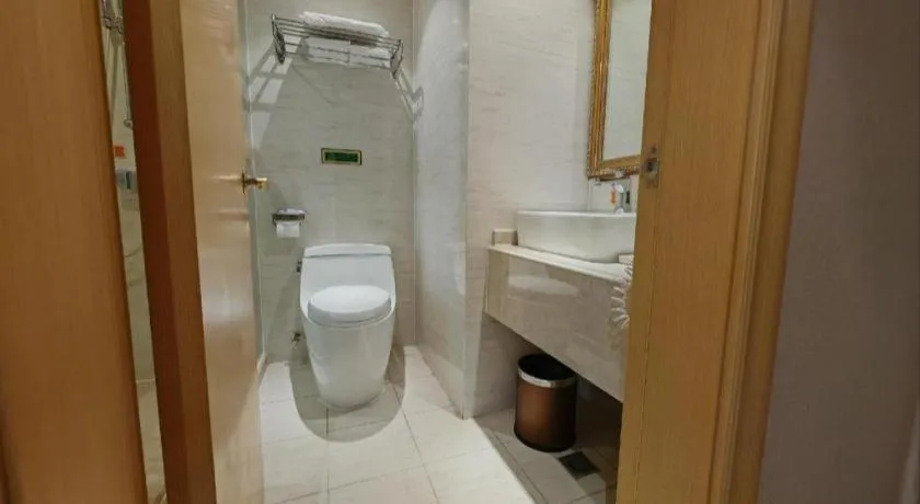 Vienna Hotel Guangxi Hezhou Guposhan Suifeng