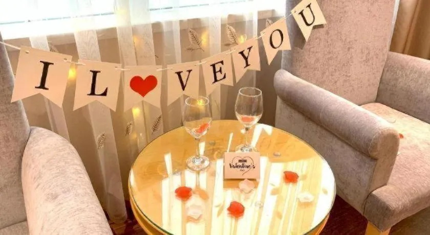 Vienna Hotel Guangxi Hezhou Guposhan Suifeng