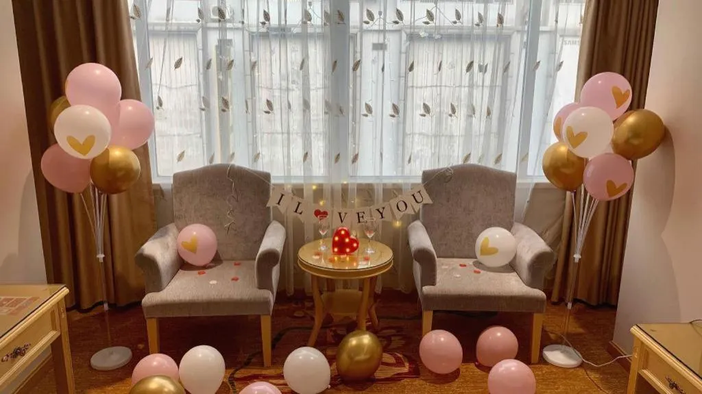 Vienna Hotel Guangxi Hezhou Guposhan Suifeng