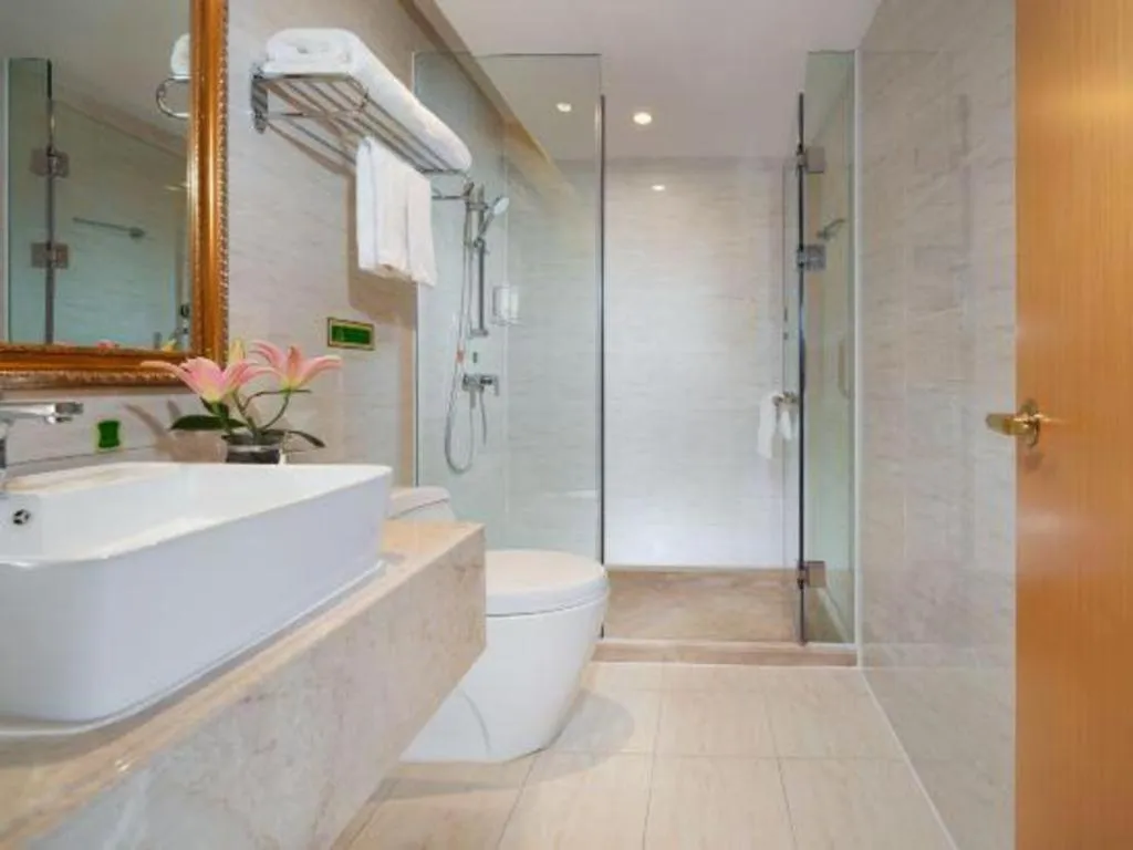 Vienna Hotel Guangxi Hezhou Guposhan Suifeng