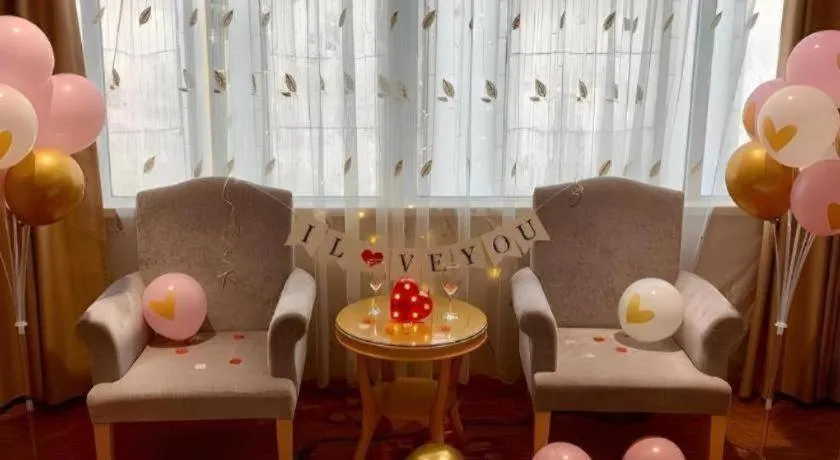 Vienna Hotel Guangxi Hezhou Guposhan Suifeng