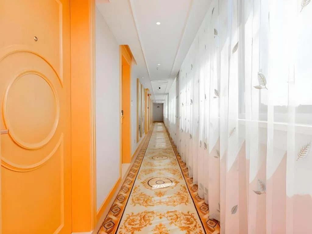 Vienna Hotel Guangxi Hezhou Guposhan Suifeng