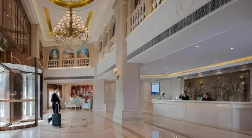 Vienna Hotel Guizhou Liupanshui Shuicheng Ancient Town