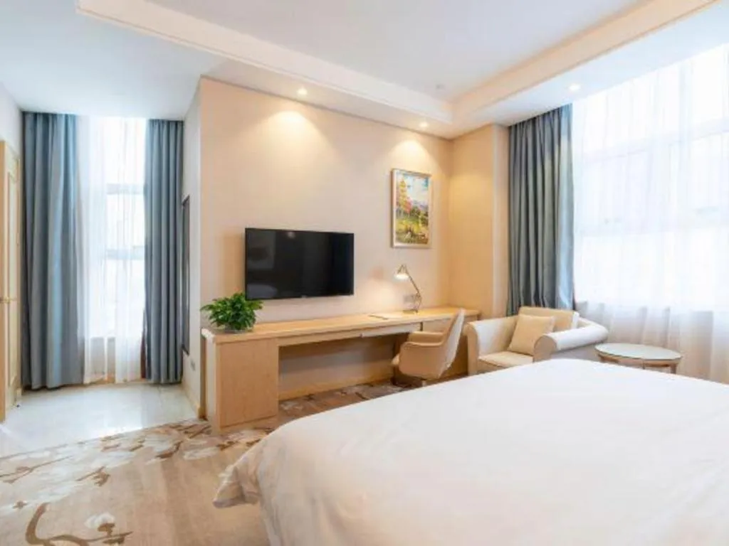 Bed in Vienna Hotel Jinan Railway Station