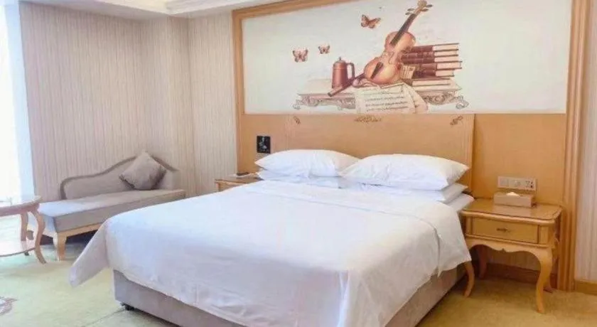 Bed in Vienna Hotel Henan Luoyang Jiudu Road Wanda