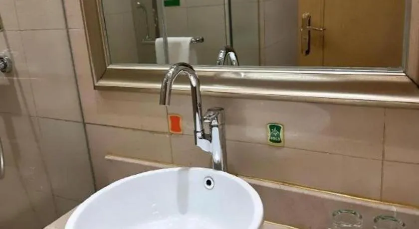 Vienna Hotel Jiangsu Zhangjiagang Passenger Terminal Station