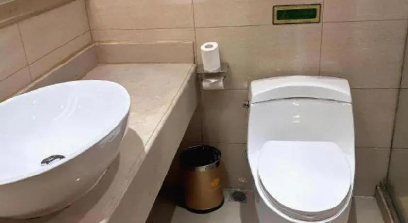 Vienna Hotel Jiangsu Zhangjiagang Passenger Terminal Station