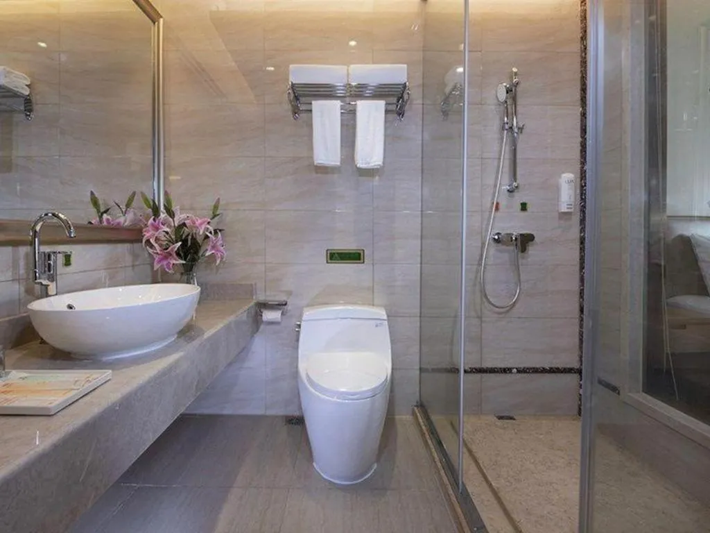 Vienna Hotel Jiangsu Zhangjiagang Passenger Terminal Station