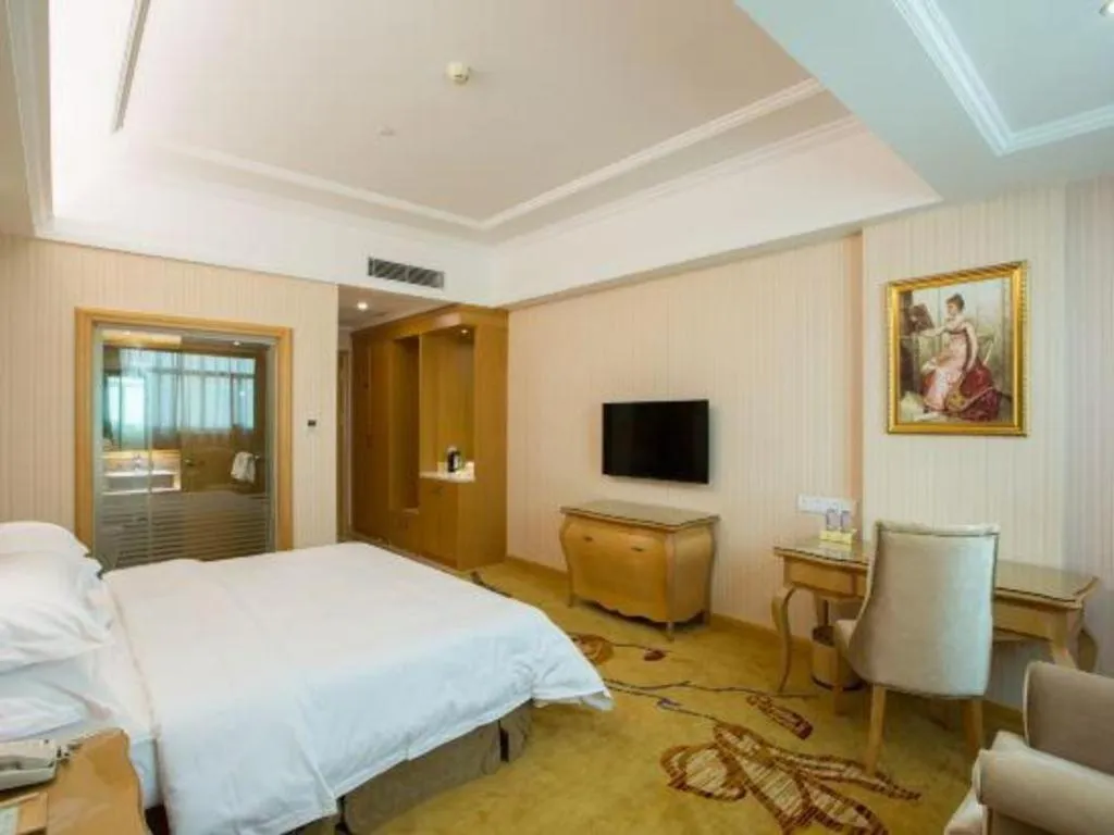 Bed in Vienna Hotel Guangzhou Huadu Sunac Cultural Tourism City Shiling
