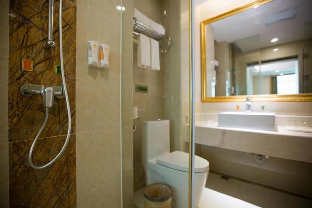 Vienna Hotel Guangzhou Huadu Sunac Cultural Tourism City Shiling