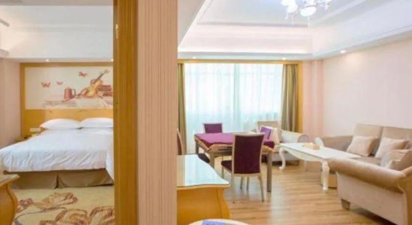 Bed in Vienna Hotel Guangzhou Huadu Sunac Cultural Tourism City Shiling