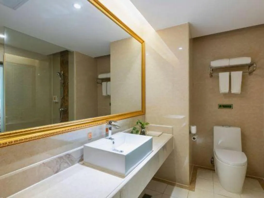 Vienna Hotel Guangzhou Huadu Sunac Cultural Tourism City Shiling