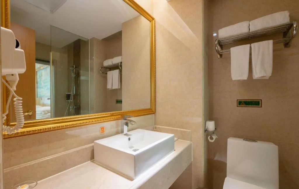 Vienna Hotel Guangzhou Huadu Sunac Cultural Tourism City Shiling