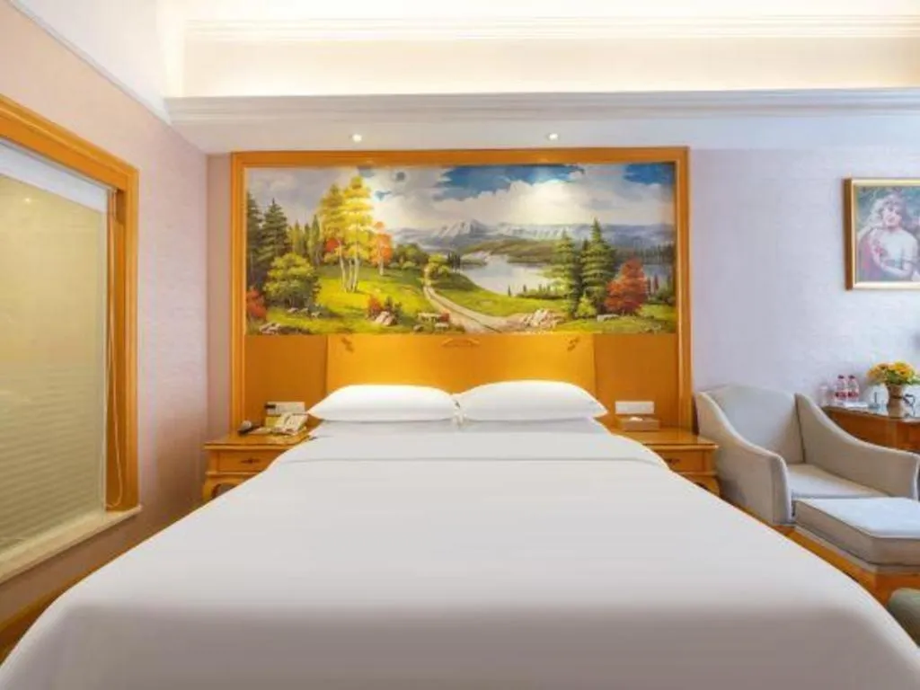 Bed in Vienna Hotel Guangdong Dongguan Chengnan Station