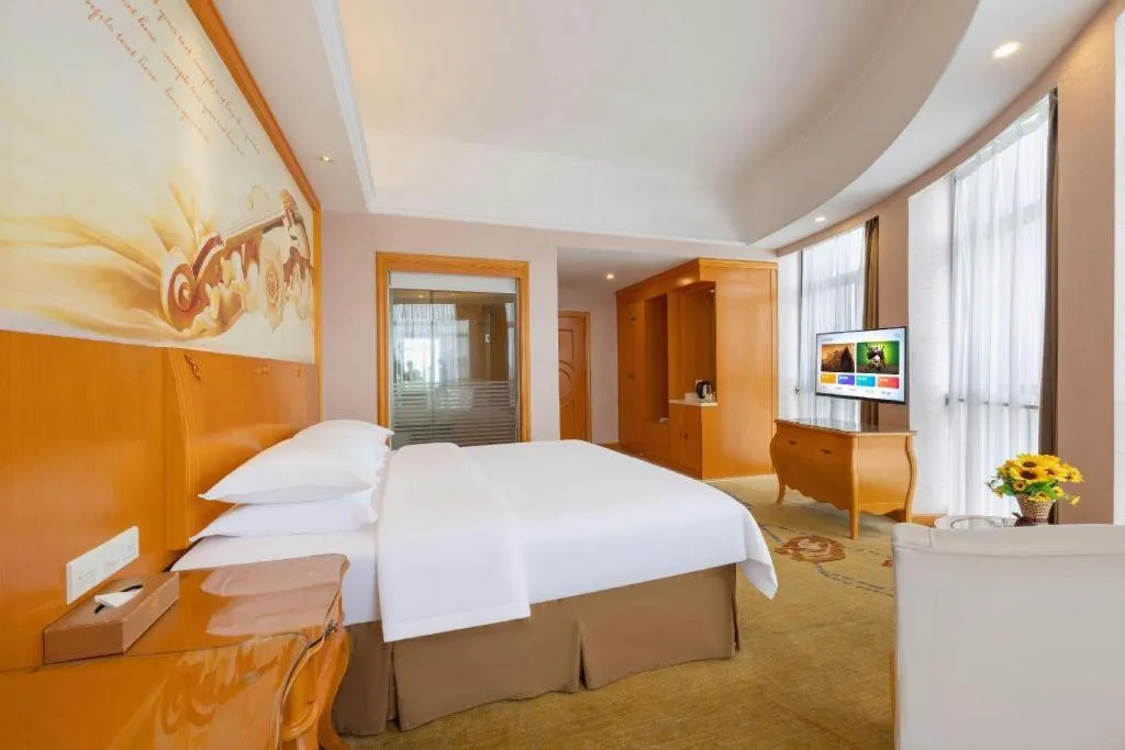 Bed in Vienna Hotel Guangdong Dongguan Chengnan Station