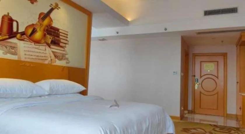 Bed in Vienna Hotel Guangdong Dongguan Chengnan Station