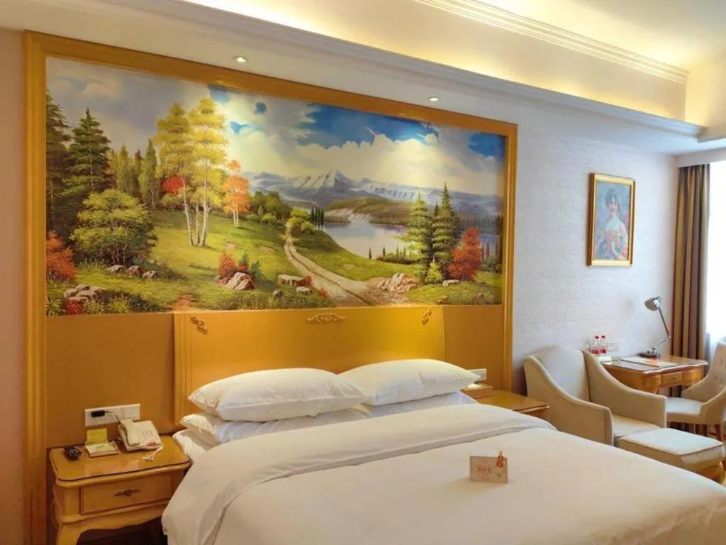 Bed in Vienna Hotel Guangdong Dongguan Chengnan Station