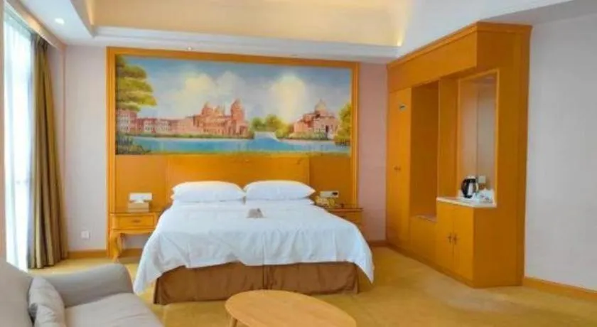 Bed in Vienna Hotel Guangdong Dongguan Chengnan Station