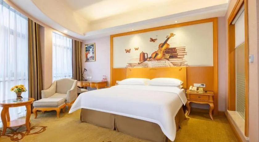 Bed in Vienna Hotel Guangdong Dongguan Chengnan Station