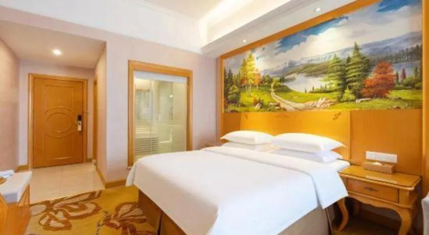 Bed in Vienna Hotel Guangdong Dongguan Chengnan Station