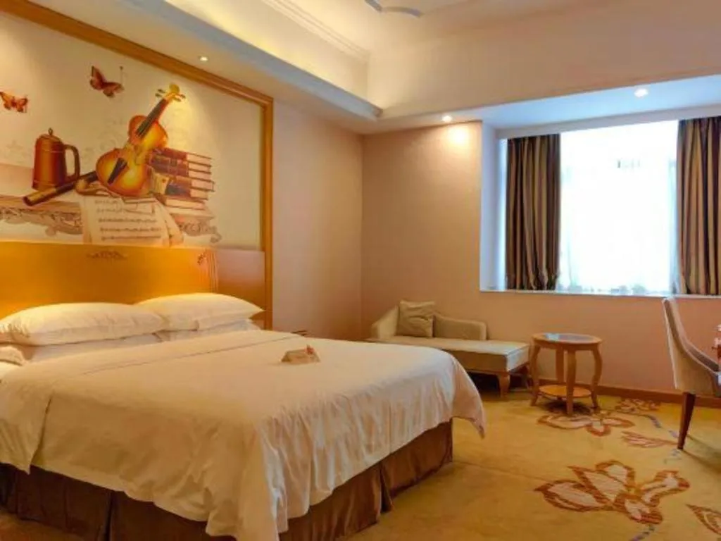 Bed in Vienna Hotel Guangdong Dongguan Chengnan Station
