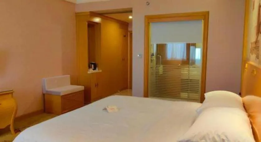 Bed in Vienna Hotel Guangdong Dongguan Chengnan Station