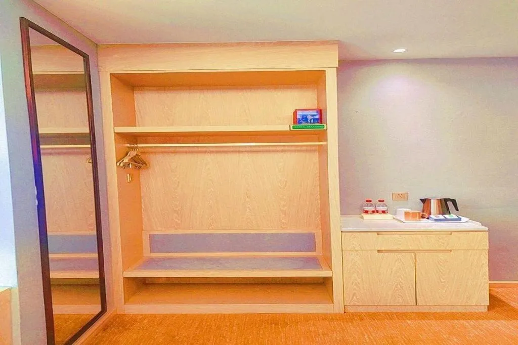 Vienna Hotel Guangxi Hechi Jinchengjiang Baima Street