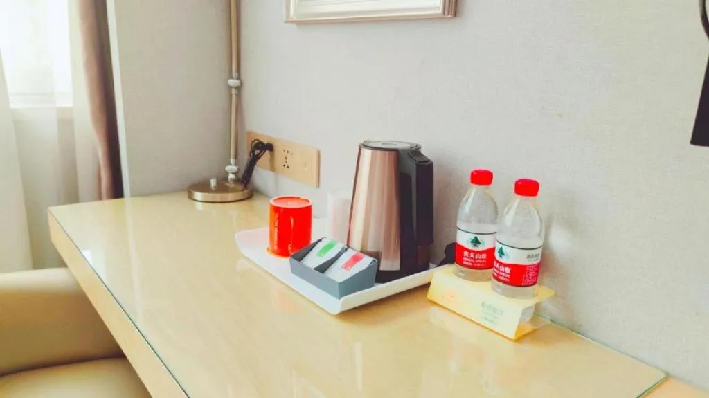 Vienna Hotel Guangxi Hechi Jinchengjiang Baima Street