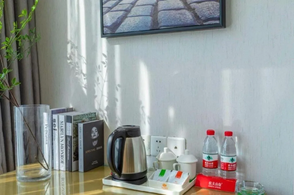 Vienna Hotel Guangzhou Huadu Financial Center Sunac Amusement Park