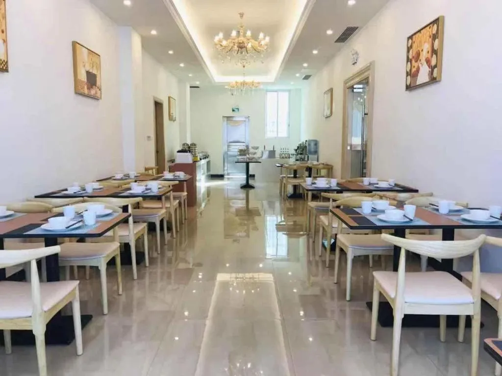 Vienna Hotel Guangzhou Huadu Financial Center Sunac Amusement Park