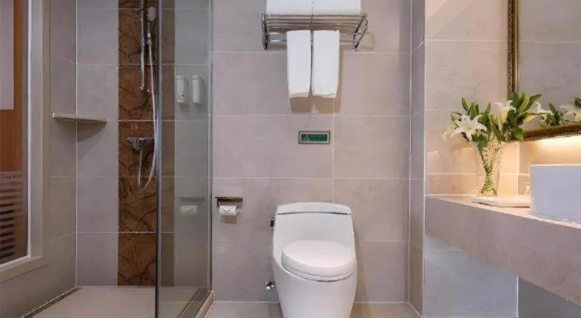 Vienna Hotel Guiyang North Station Dream City