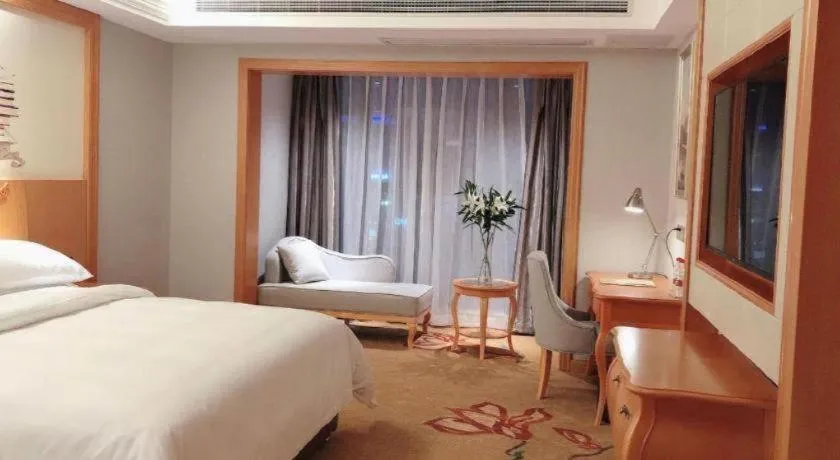 Bed in Vienna Hotel Guiyang North Station Dream City