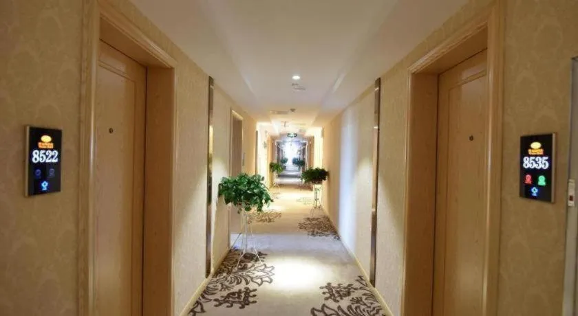 Vienna Hotel Anhui Huainan Shou County South Gate of Ancient Town Jinrun Central City