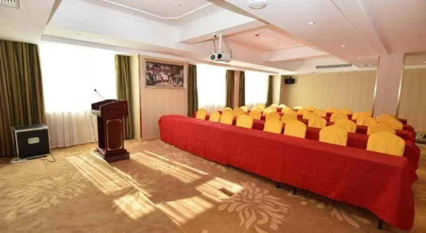 Vienna Hotel Anhui Huainan Shou County South Gate of Ancient Town Jinrun Central City