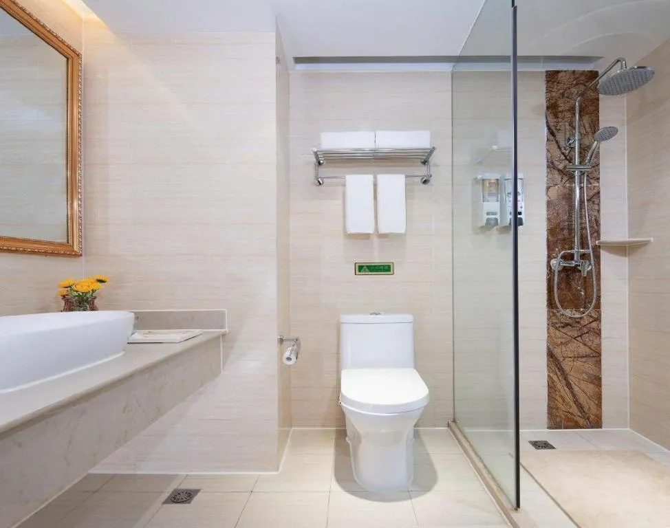 Vienna Hotel Anhui Huainan Shou County South Gate of Ancient Town Jinrun Central City