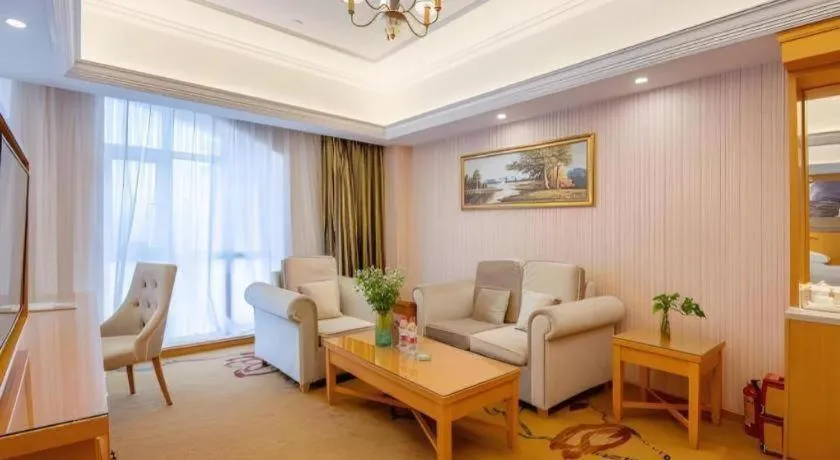 Vienna Hotel Guangdong Zhongshan Caihong Avenue