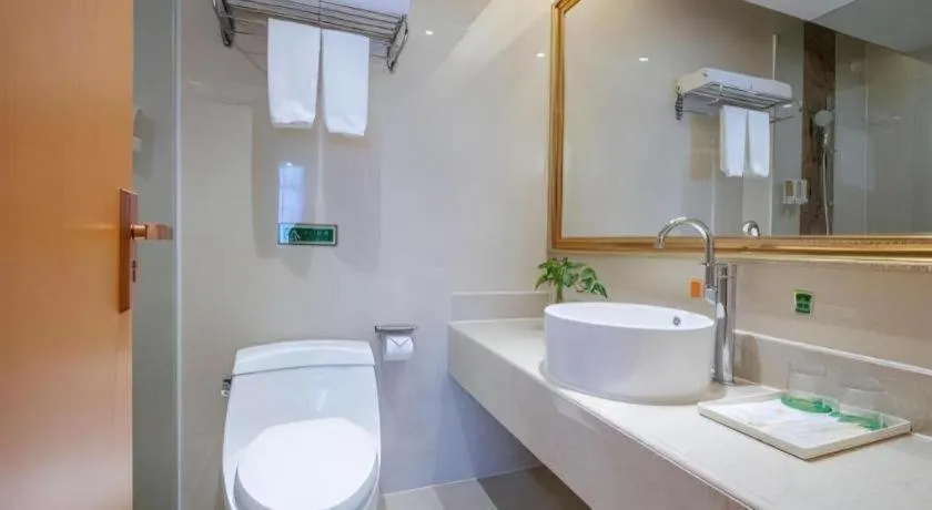 Vienna Hotel Guangdong Zhongshan Caihong Avenue