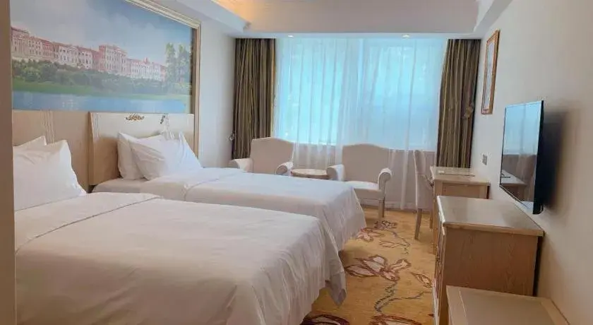 Bed in Vienna Hotel Shenzhen Window of the World Qiaochengdong Metro Station Bed in Vienna Hotel Shenzhen Window of the World Qiaochengdong Metro Station