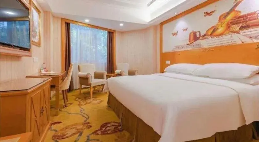 Bed in Vienna Hotel Shenzhen Window of the World Qiaochengdong Metro Station Bed in Vienna Hotel Shenzhen Window of the World Qiaochengdong Metro Station