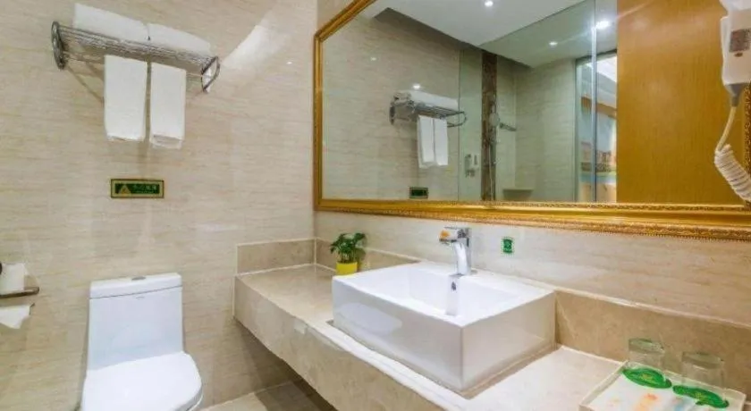 Vienna Hotel Guangdong Meizhou Fengshun