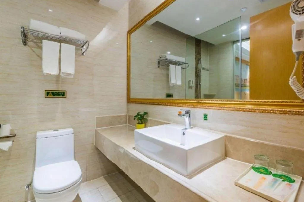 Vienna Hotel Guangdong Meizhou Fengshun